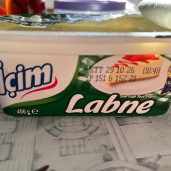 BİM İçim Labne Peynirinde Küf Benzeri Oluşum Ve Hijyen Endişesi