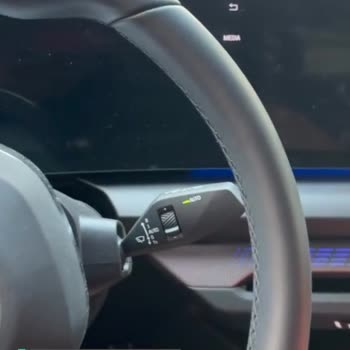 2 Serisi Gran Coupe BMW Ekran Donması