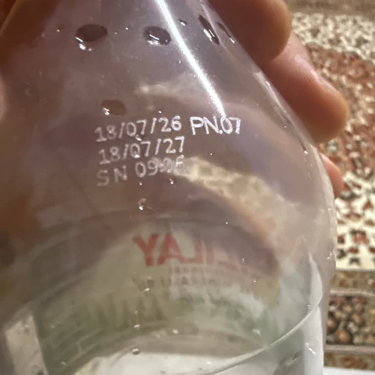 Kızılay Su Şişesindeki Lağım Benzeri Koku Çocuk Sağlığını Tehdit Ediyor