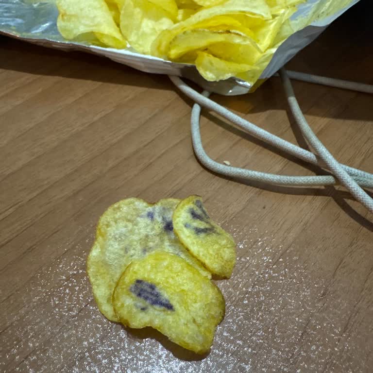 Lays Patates Cipsinde Morumsu Lekeler Sağlık Endişesi Yaratıyor