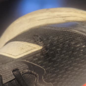 Adidas Spor Ayakkabısının Kısa Sürede Deforme Olması Ve Değişim Reddi