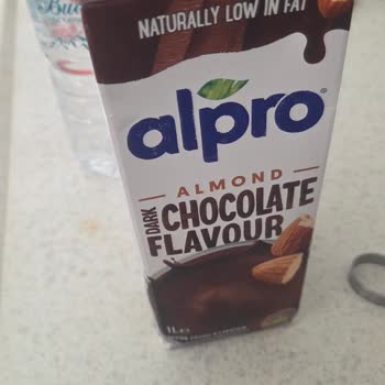 Alpro Çikolatalı Badem Sütü Ürünün Küflü Olması Çocuk Sağlığını Tehlikeye Attı