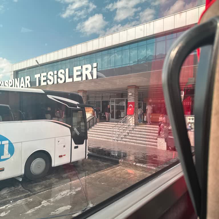 Mersin Nur Turizm'de Çalışmayan Klima Ve Uzayan Molalar Nedeniyle 4 Saatlik Rötar