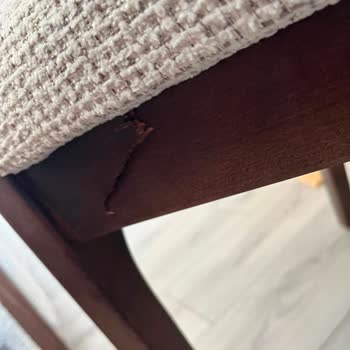 Teslimat Gecikmesi Eksik Mobilya Ve Kırık Sandalye Nedeniyle Aile Stresi