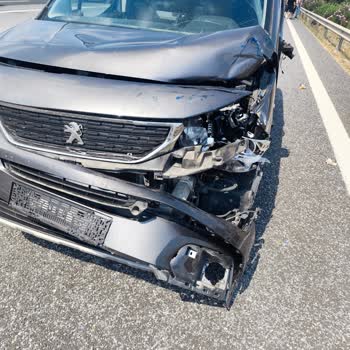 Peugeot Airbag Sisteminin Çarpma Sonrasında Açılmaması Güvenlik Krizi