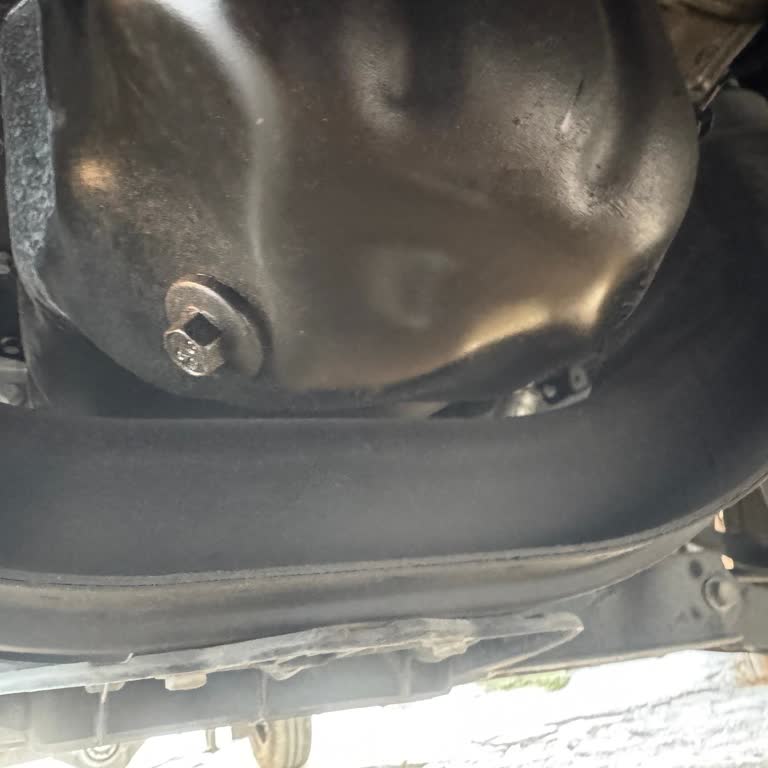 Yeni Ford Transit’te Motor Yağının Hızlı Azalması Ve Garanti Kapsamında Çözüm Talebi