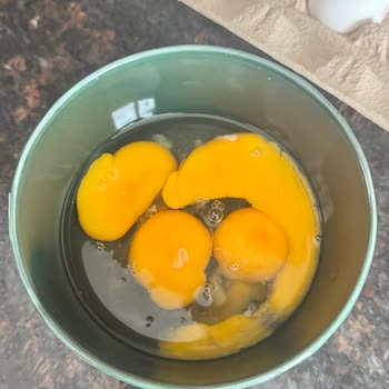 Ürün Gönderilmedi Ve Tarihi Geçmiş Bozuk Yumurta