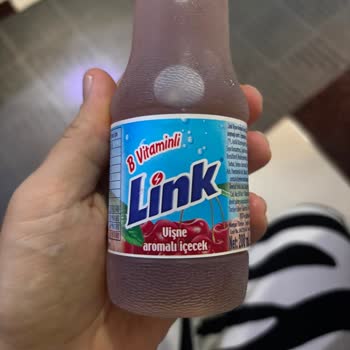 Aynı Parti Link Vişne Aromalı İçeceklerde Renk Ve Dolum Miktarı Farklılıkları