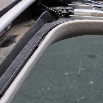 Zorunlu Sunroof Bakımı Eksik, Cam Suyu Ücreti Haksız Şekilde Eklendi