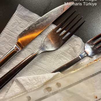 Köfteci Yusuf Şubesinde Kullanılmış Çatal Ve Kaşıkla Hijyen Sorunu