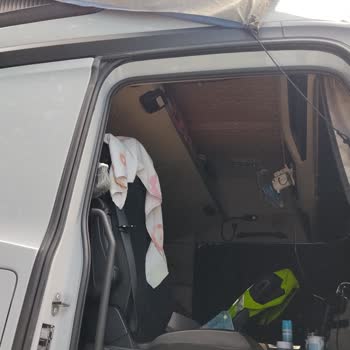 Actros 1848’de Tavan İzolasyonunun Yetersizliği Sürücü Konforunu Tehdit Ediyor