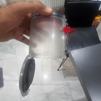 Dyson V12 Modelinde Standart Farklılığı Ve Küçük Toz Haznesi Sağlık Sorunu Yaratıyor
