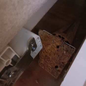 Kelebek Mobilya’dan Gelen Kırık Sehpa Ve Saygısız İletişim İçin Acil Çözüm Talebi