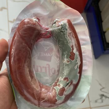 Kapalı Ambalajlı Sucukta Küflenme Sağlık Ve Güven Endişesi