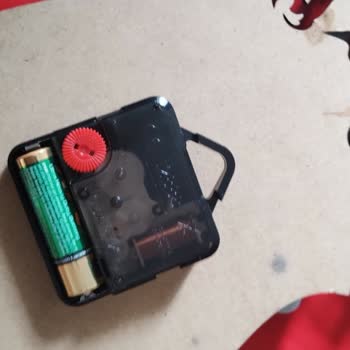 Kırık Saat Ve Çalışmayan Motor: Satıcıdan Cevapsız Ve Sorumluluk Almayan Yaklaşım