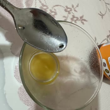 Kayısı Özünde Karınca Bulunması: Hijyen Ve Sağlık Endişesi