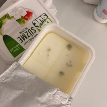 Küflü Süzme Peyniri, Teksüt Ve Çağrı Market'ten Cevapsızlık