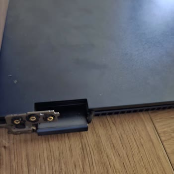 Garanti Kapsamında Menteşe Hasarı Kullanıcı Hatası Sayıldı Ve Yüksek Onarım Ücreti Talep Edildi