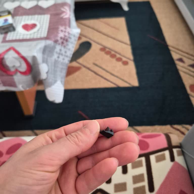Kırık Süpürge, Mağaza Sorumluluk Reddi Ve İade Talebi