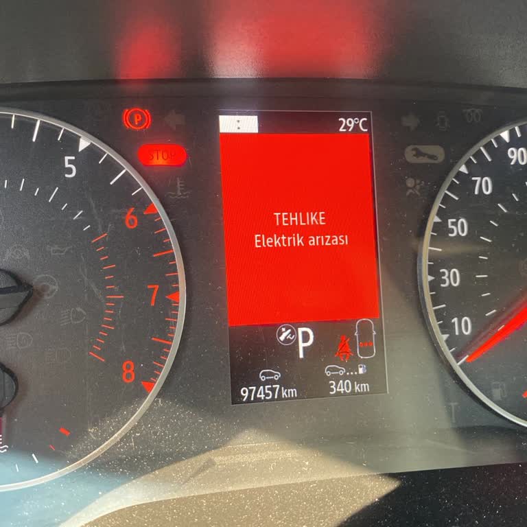 Garenta Yenibosna Şubesinden Aldığım Aracın Elektrik Arızası Ve Yetersiz Yardım