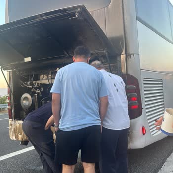 Sağlık Sorunu Olan Yolcunun Otobüs Arızası Nedeniyle Saatlerce Beklemesi Ve Bilgi Eksikliği
