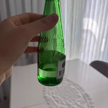 Doğal Maden Suyu Şişesinde Düşük Dolum Seviyesi