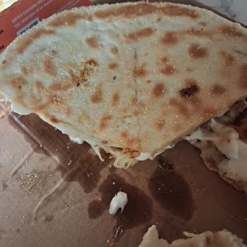 Çiğ Hamurundan Pizza Tek Gönderim Ve Geri Ödeme Sorunu