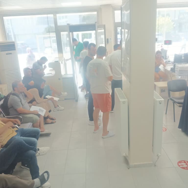 Çerkezköy TESKİ Şubesinde Tek Personel Nedeniyle Uzun Bekleme Süresi
