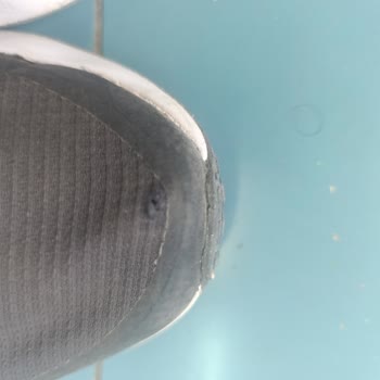FLO’dan Alınan Nike Ayakkabının 3 Ayda Yırtılması Ve Garanti Reddi