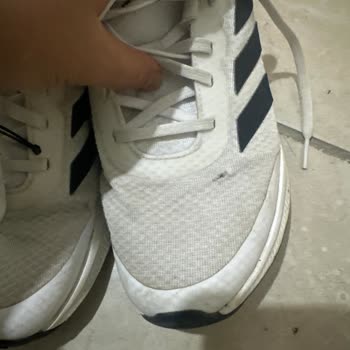 İki Yıllık Garantili Adidas Runfalcon Ayakkabısının Kısa Sürede Yırtılması Ve Üretim Kusuru Reddi