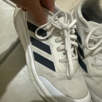 İki Yıllık Garantili Adidas Runfalcon Ayakkabısının Kısa Sürede Yırtılması Ve Üretim Kusuru Reddi