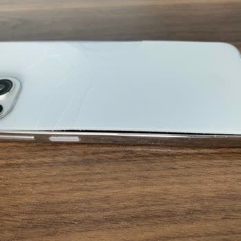 Arama Kesintileri Ve Pil Şişmesi Nedeniyle Ücretsiz Telefon Değişimi Talebi