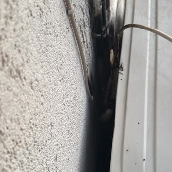 Yanlış Elektrik Bağlantısı Ve Şalter Alevi Nedeniyle Dış Ünitenin Değişimi Reddedildi
