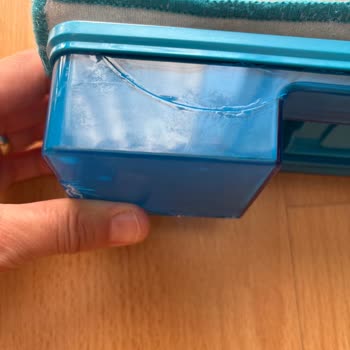 Mop Aparatının Üç Kullanım Sonra Çatlaması Ve Ücretsiz Değişim Talebi