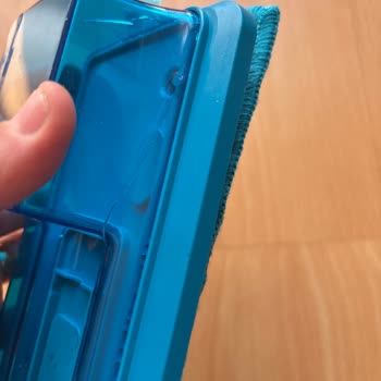 Mop Aparatının Üç Kullanım Sonra Çatlaması Ve Ücretsiz Değişim Talebi