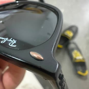 Rayban Gözlüğümün Krom Kaplaması 8 Ayda Kararıp Paslanıyor