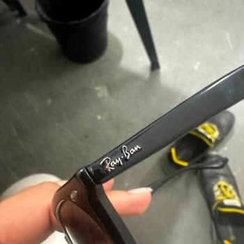 Rayban Gözlüğümün Krom Kaplaması 8 Ayda Kararıp Paslanıyor