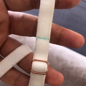 Oksitlenen Metal Askı Ve Renk Bozulması Nedeniyle Sütyenin Koşulsuz İadesi Talebi