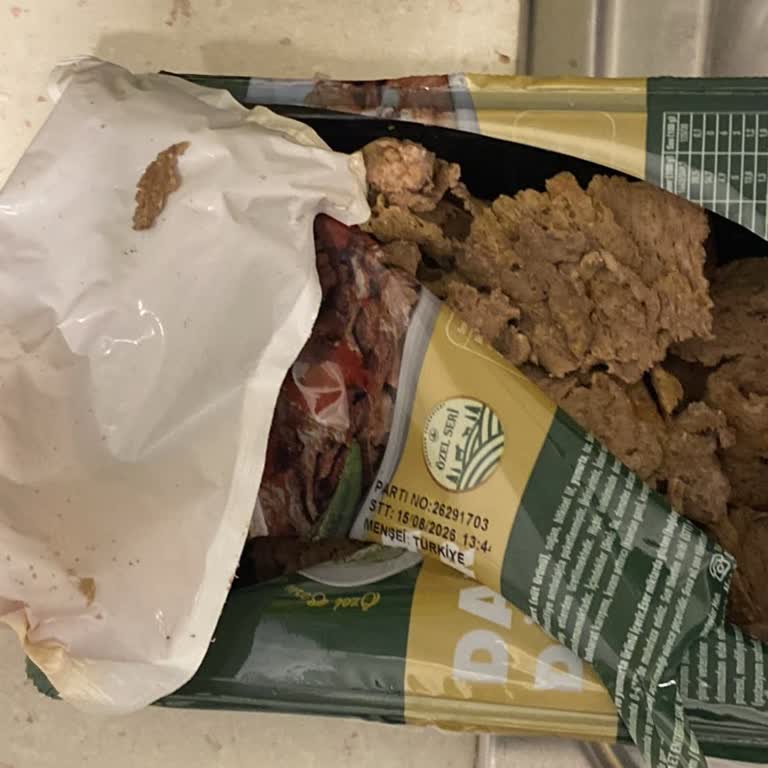 BİM Şubesinde Tarihi Geçmiş Soslu Dana Döner Satışı Ve İade Talebi