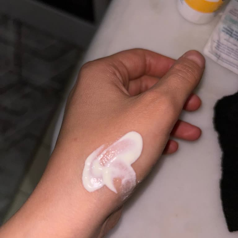 Celenes Sunscreen Fluid'in Pütürlü Dokusundan Dolayı İade Talebi