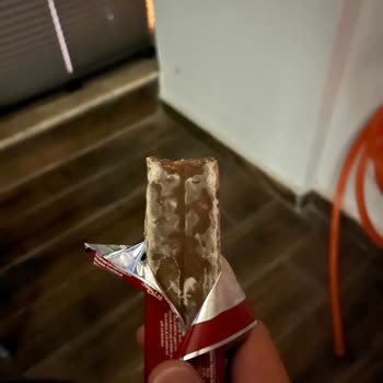 Beyaz Lekelerle Karşılaşılan Tadelle King Size Çikolatalarında Tazelik Endişesi