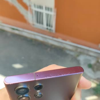 Mükemmel İlanına Uymayan Samsung S22 Ultra, Sürekli Kozmetik Kusurlar Ve Çelişkili Müşteri Desteği