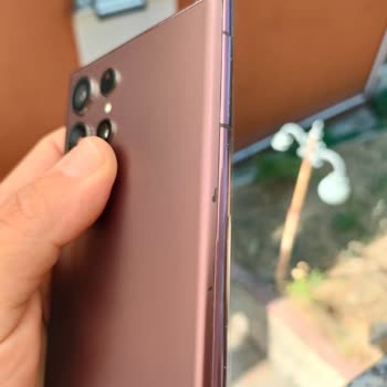 Mükemmel İlanına Uymayan Samsung S22 Ultra, Sürekli Kozmetik Kusurlar Ve Çelişkili Müşteri Desteği