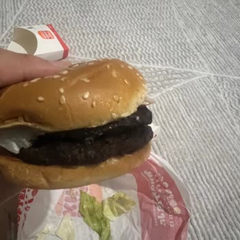 Yanmış Köfte Ve Yanlış İçecek İçin İade Talebim Reddedildi