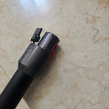 Dyson V15 Süpürge Boru Parçası Kırıldı, Garanti Kapsamında Ücretsiz Değişim Talebi