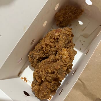Soğuk Ve Yanmış Tavuk, Çiğ Hamburger Ve Şüpheli Kıtır Parça İçeren Siparişin İadesi