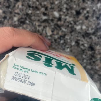 Geçmiş Tarihli Mis Krema Ürünü Raflarda Satılıyor Ve Çocukları Tehlikeye Atıyor