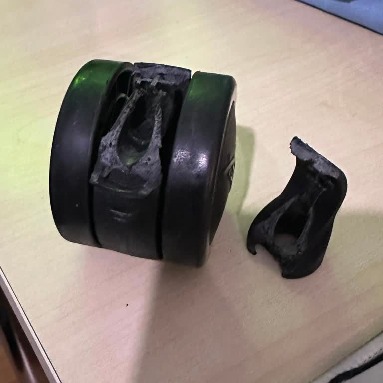 Reclamo a xDrive por rueda defectuosa, solicito envío de pieza de repuesto