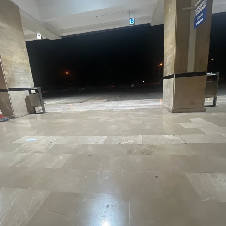 Gece Yarısı Otogarında Bırakılma Ve Kaptanın Hakaretli Davranışı