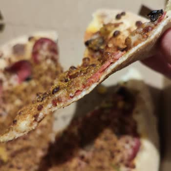 Domino's Fatih Şubesinde Mozzarella Eksikliği Ve Kalite Sorunu